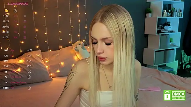 aneta alisha online show from 9, 10, 2025