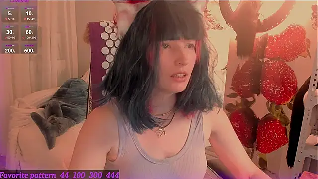 Snapshot of Toxic_Ellies chatting on 11, 6, 2026 Toxic Ellies online show from 11, 6, 2026