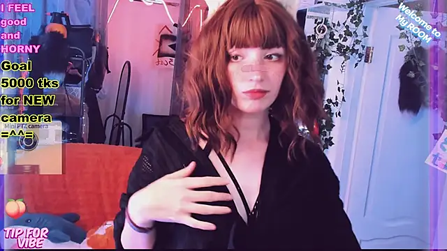 Snapshot of Toxic_Ellies chatting on 13, 2, 2025 Toxic Ellies online show from 13, 2, 2025