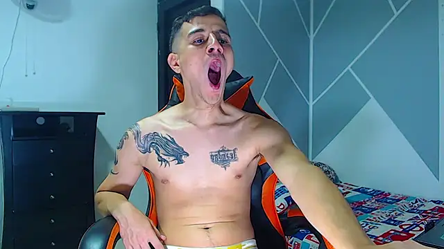 ADAM HOT online show from 25, 5, 2026