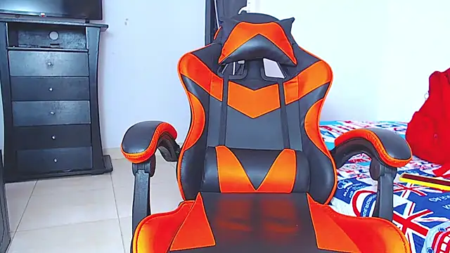 ADAM HOT online show from 8, 1, 2026