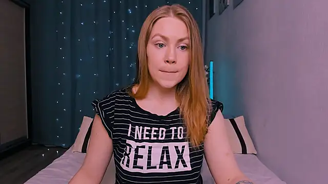InsatiableFoxX online show from 28, 4, 2026