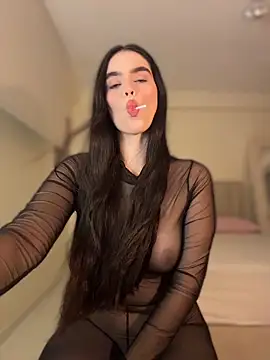 Mavi Coless online show from 3, 5, 2026