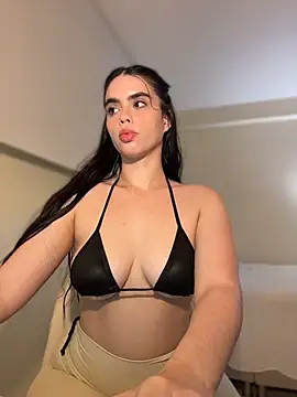 Mavi Coless online show from 15, 4, 2026