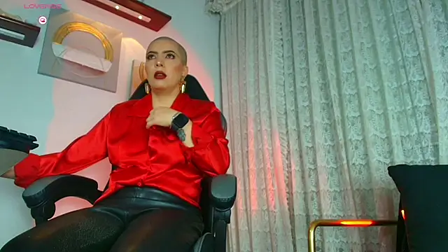 Camila Chainn online show from 16, 9, 2025