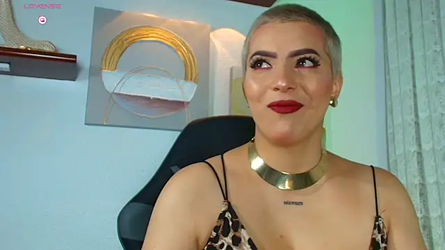 Camila Chainn online show from 13, 9, 2025