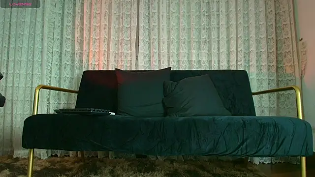 Camila Chainn online show from 17, 9, 2025