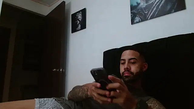 Hendry  online show from 21, 2, 2025