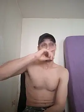 Snapshot of kx93 chatting on 8, 11, 2025 kx93 online show from 8, 11, 2025