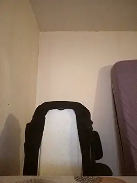 Snapshot of kx93 chatting on 10, 11, 2025 kx93 online show from 10, 11, 2025