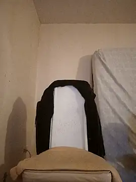 Snapshot of kx93 chatting on 27, 11, 2025 kx93 online show from 27, 11, 2025