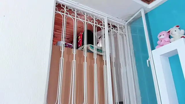 Cuty sexy hot online show from 8, 2, 2026