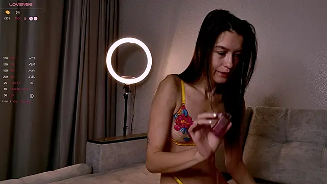 Alice  grace online show from 25, 9, 2025