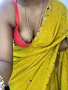 Snapshot of Dear_Noora chatting on 13, 1, 2025 Dear Noora online show from 13, 1, 2025