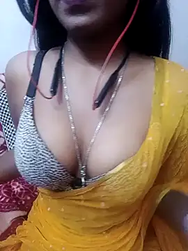 Snapshot of Dear_Noora chatting on 11, 1, 2025 Dear Noora online show from 11, 1, 2025