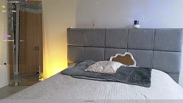 Soffimoon  online show from 17, 3, 2026