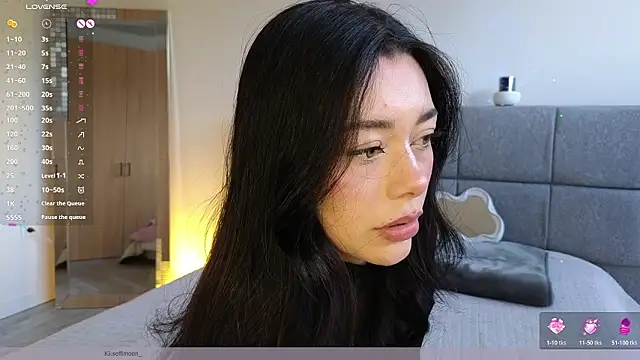 Soffimoon  online show from 17, 2, 2026