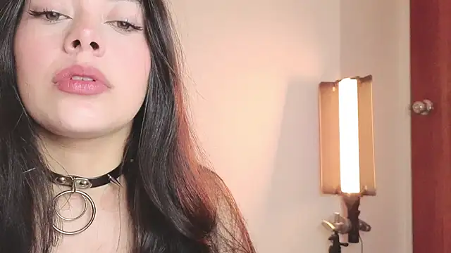 Snapshot of Soffimoon_ chatting on 28, 2, 2025 Soffimoon online show from 28, 2, 2025