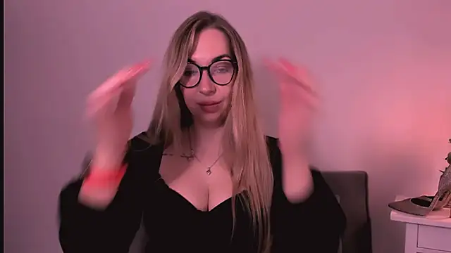 AriaDesire online show from 19, 5, 2026