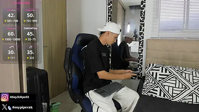 soyander03  online show from 13, 10, 2025