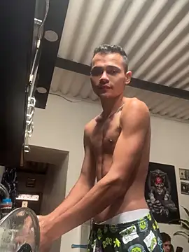 soyander03  online show from 5, 1, 2025