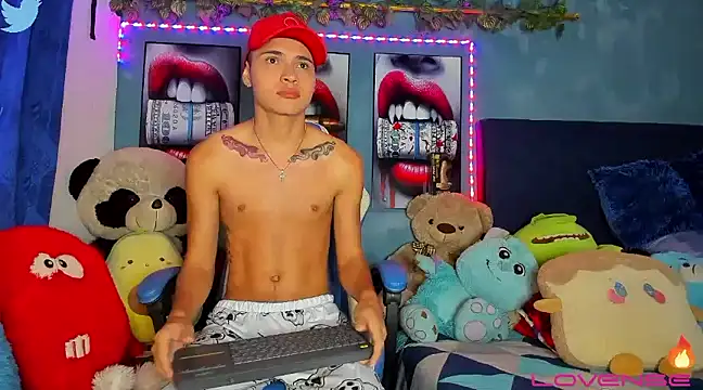 soyander03  online show from 5, 2, 2025