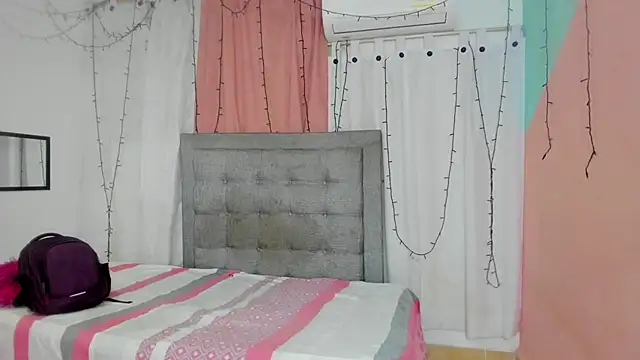 valentina 0  online show from 14, 3, 2025