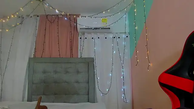 valentina 0  online show from 2, 3, 2025