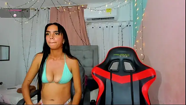 valentina 0  online show from 19, 12, 2025