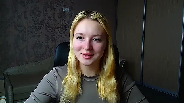 Snapshot of Milka_kiss_ chatting on 19, 2, 2026 Milka kiss online show from 19, 2, 2026