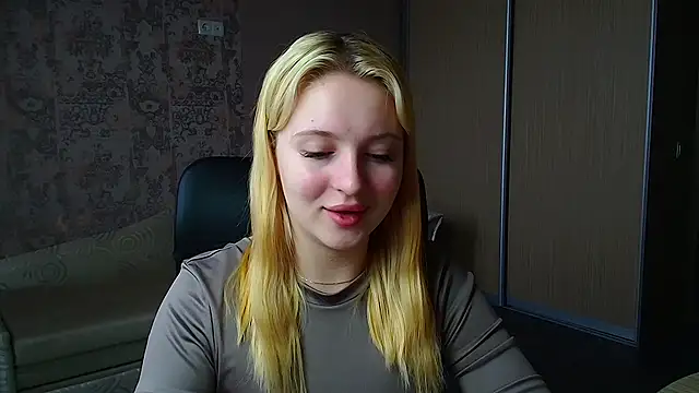 Snapshot of Milka_kiss_ chatting on 13, 2, 2026 Milka kiss online show from 13, 2, 2026