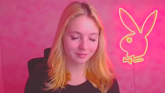 Milka kiss  online show from 13, 11, 2025