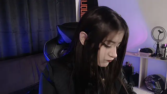 Snapshot of liz-beths chatting on 30, 11, 2025 liz-beths online show from 30, 11, 2025