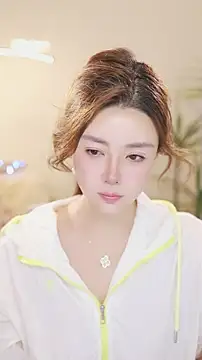 Qiaoqiao  online show from 8, 6, 2026