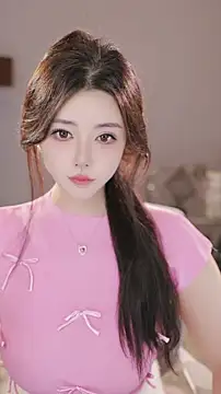 Qiaoqiao  online show from 22, 12, 2025