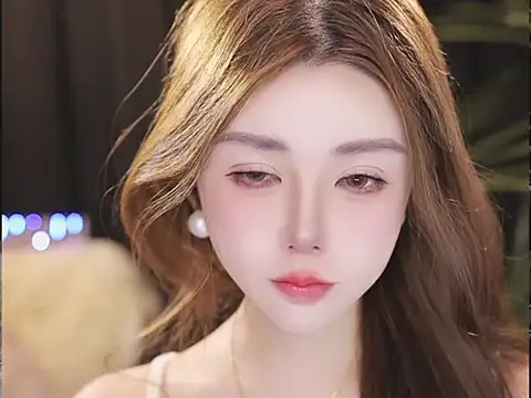 Qiaoqiao  online show from 25, 7, 2026
