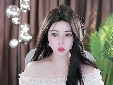 Qiaoqiao  online show from 2, 3, 2025