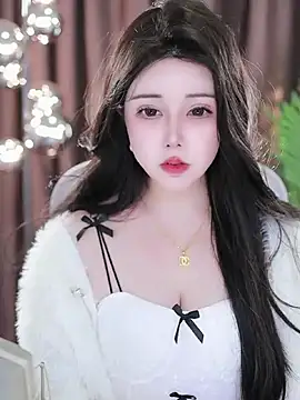 Qiaoqiao  online show from 26, 2, 2025