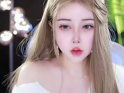 Qiaoqiao  online show from 11, 3, 2025