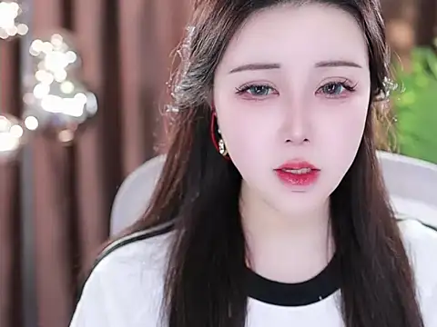 Qiaoqiao  online show from 7, 3, 2025