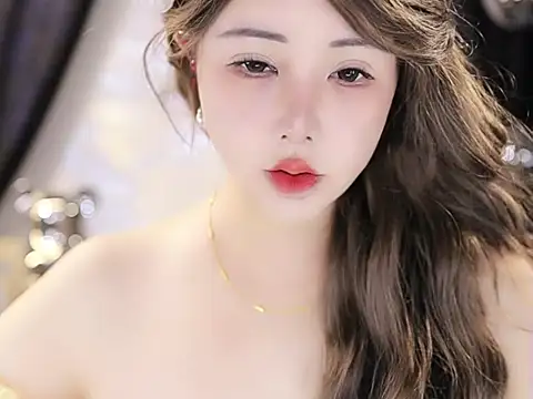 Qiaoqiao  online show from 24, 9, 2025