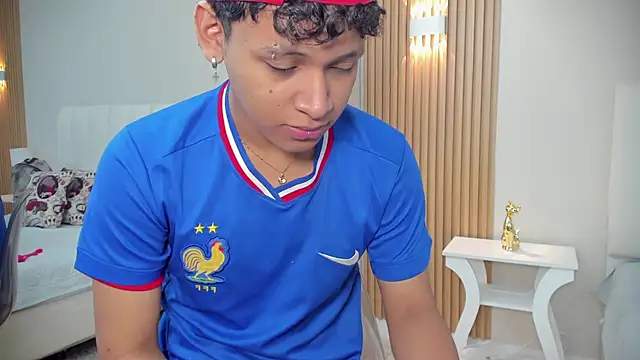 Snapshot of axel_ps chatting on 3, 10, 2025 axel ps online show from 3, 10, 2025