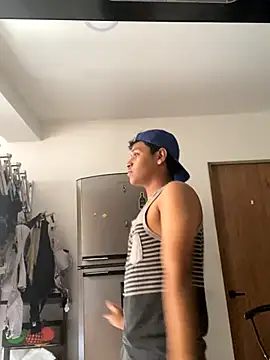 Snapshot of axel_ps chatting on 13, 10, 2025 axel ps online show from 13, 10, 2025