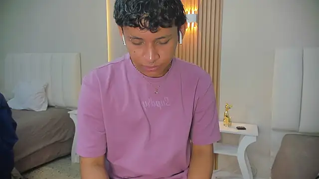 Snapshot of axel_ps chatting on 16, 10, 2025 axel ps online show from 16, 10, 2025