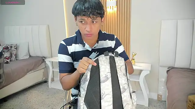 Snapshot of axel_ps chatting on 26, 10, 2025 axel ps online show from 26, 10, 2025