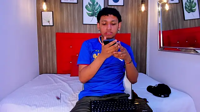 Snapshot of axel_ps chatting on 23, 9, 2025 axel ps online show from 23, 9, 2025