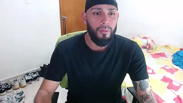 Snapshot of samir_music chatting on 1, 10, 2025 samir music online show from 1, 10, 2025