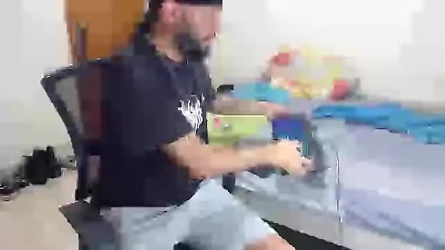 Snapshot of samir_music chatting on 18, 9, 2025 samir music online show from 18, 9, 2025