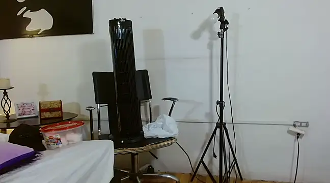 Snapshot of samir_music chatting on 13, 3, 2025 samir music online show from 13, 3, 2025