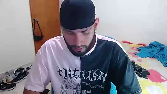 Snapshot of samir_music chatting on 16, 10, 2025 samir music online show from 16, 10, 2025